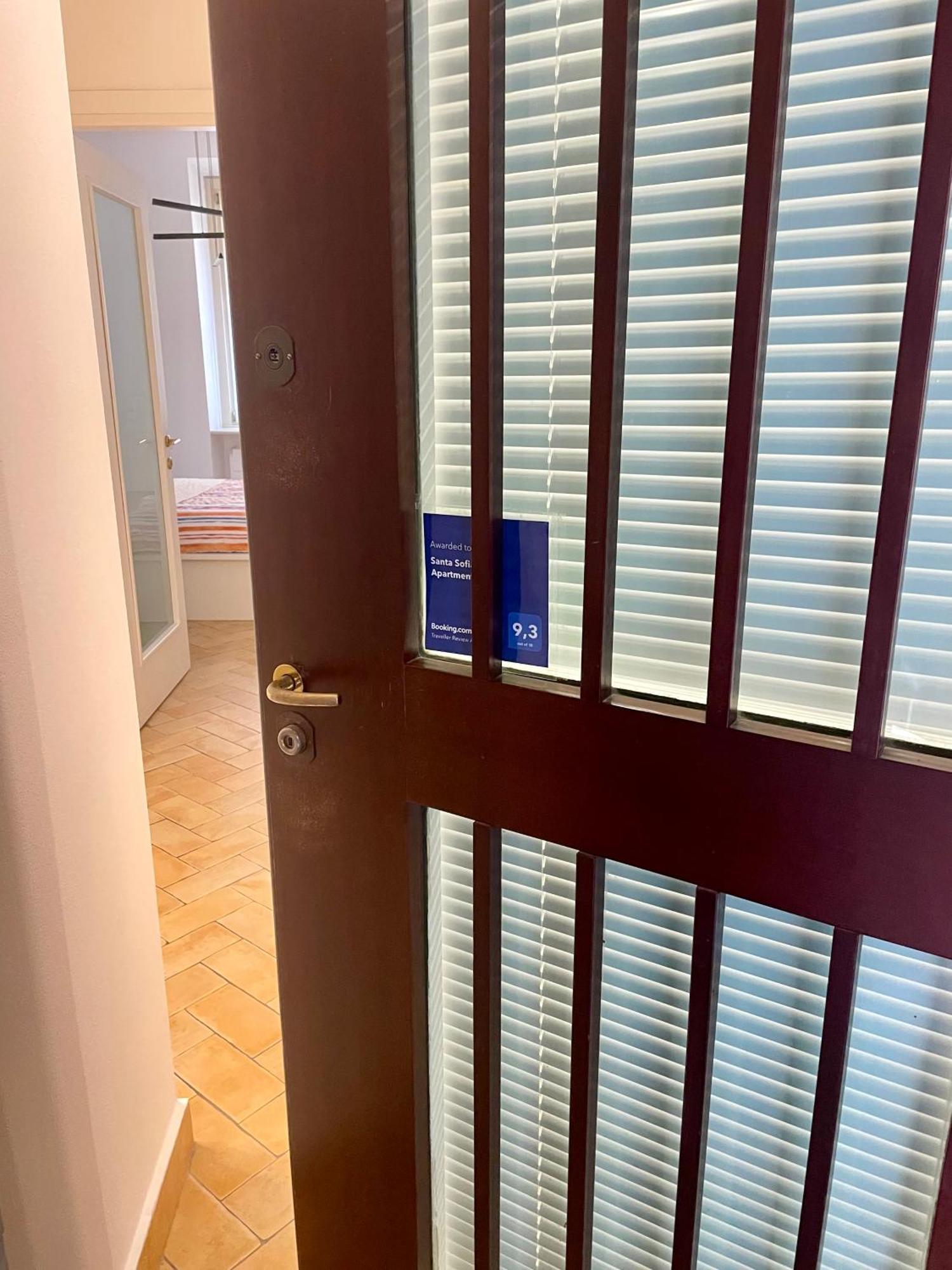 Santa Sofia Apartment, Milan
